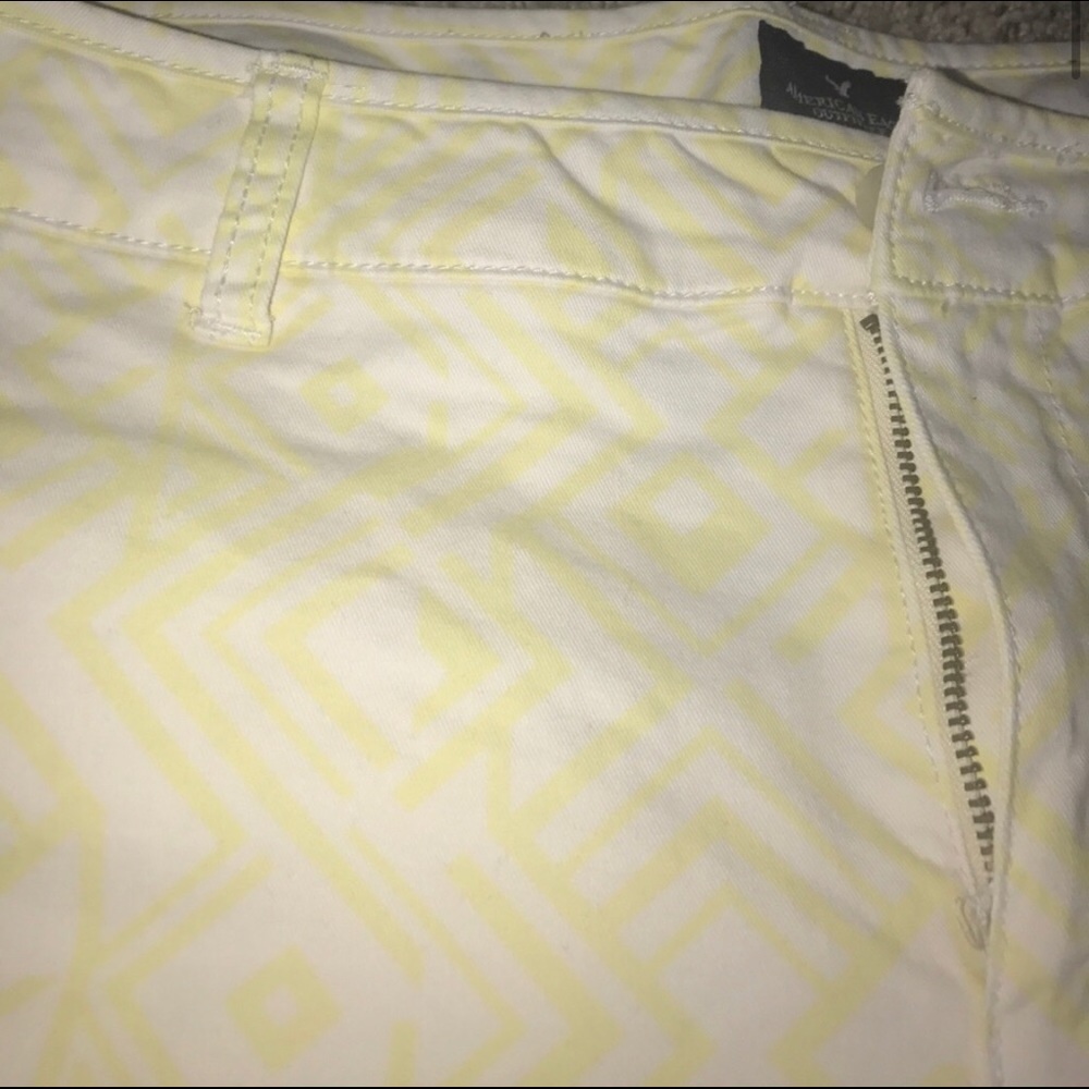 Shorts - Picture 2 of 4